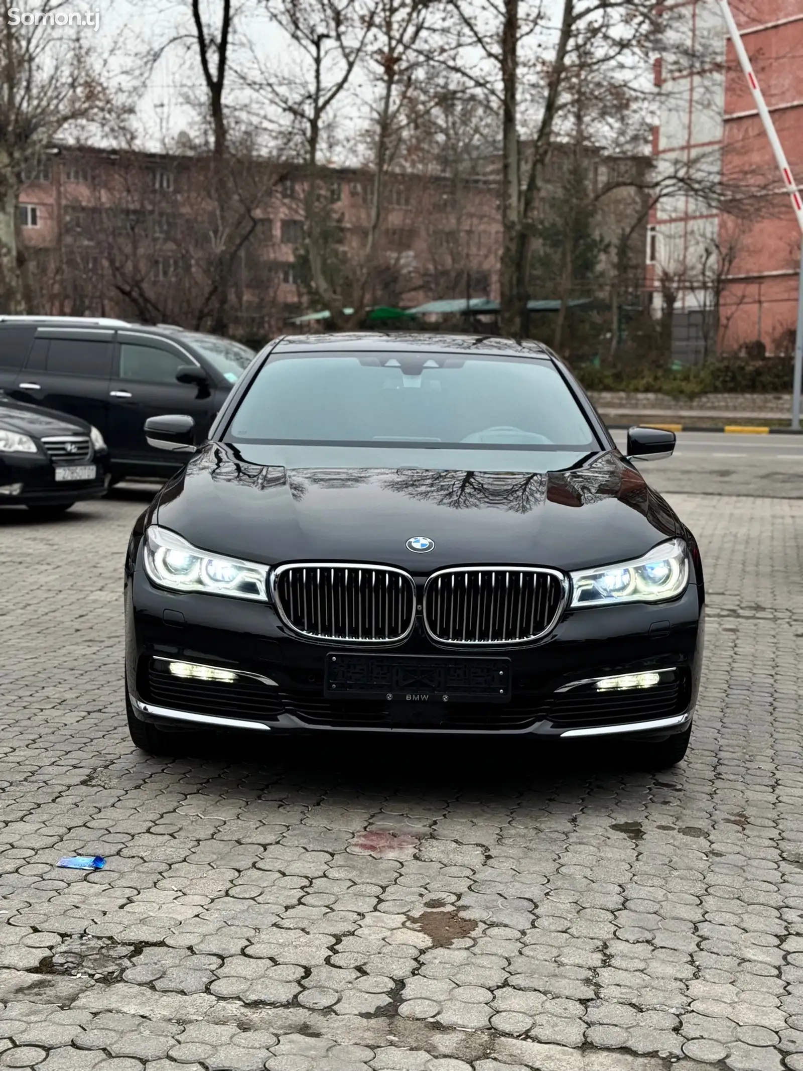 BMW 7 series, 2017-1