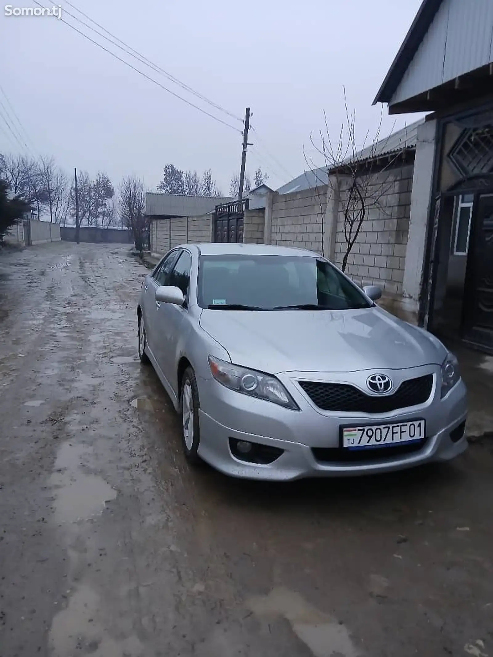 Toyota Camry, 2010-1