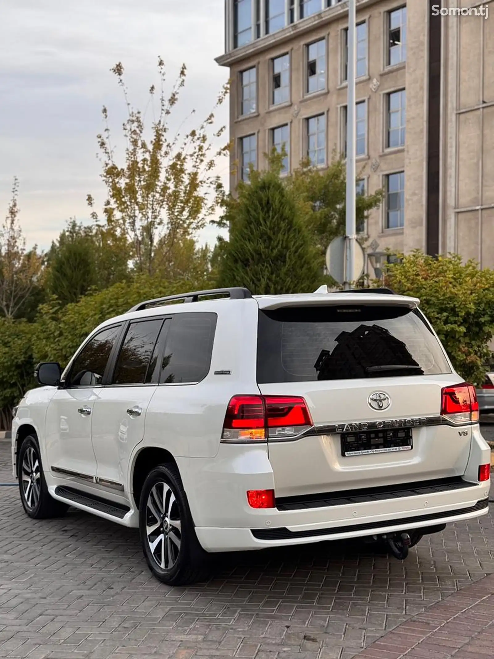 Toyota Land Cruiser, 2020-11