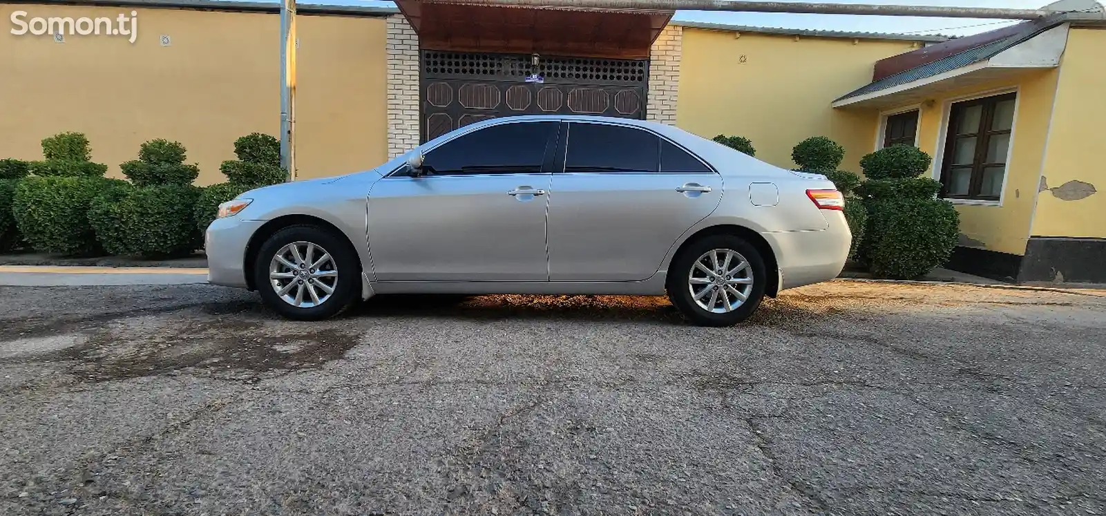 Toyota Camry, 2010-3