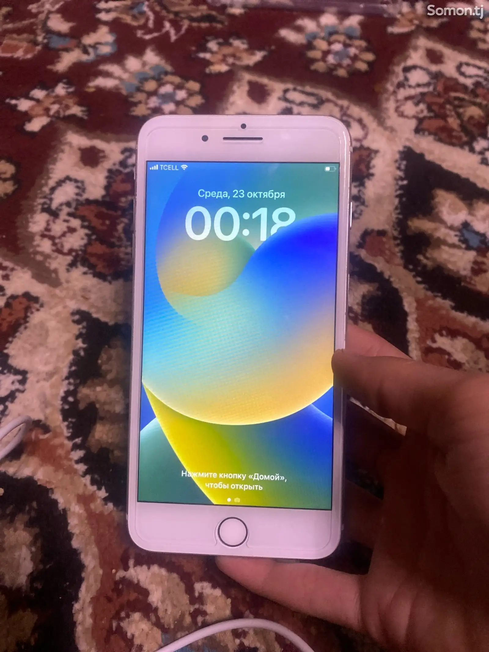 Apple iPhone 8 plus, 64 gb, Silver-1