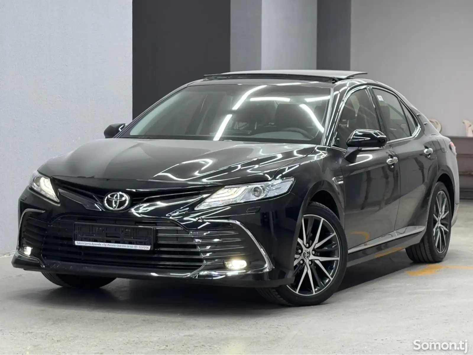 Toyota Camry, 2023-1