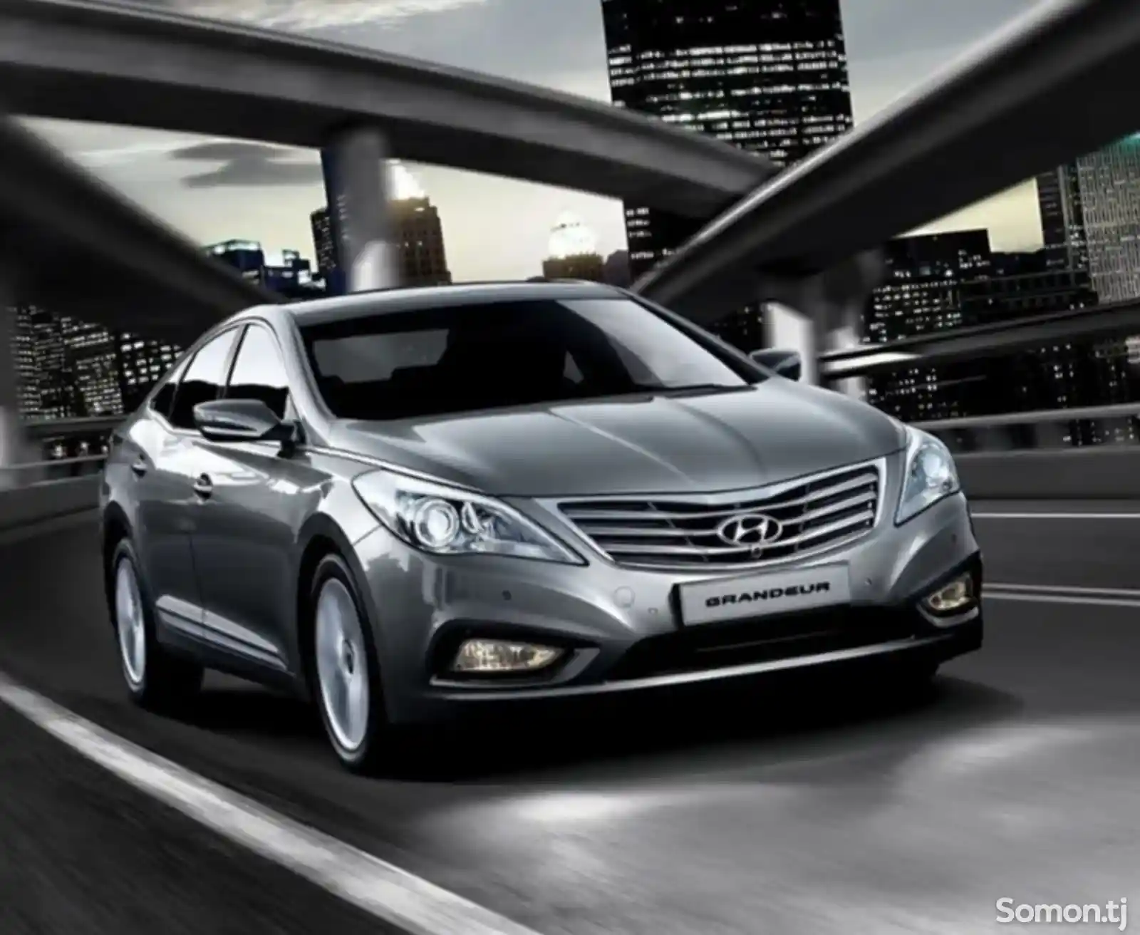 Лобовое стекло на Hyundai Grandeur 2011