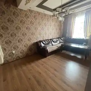 2-комн. квартира, 5 этаж, 60м², 12 мкр