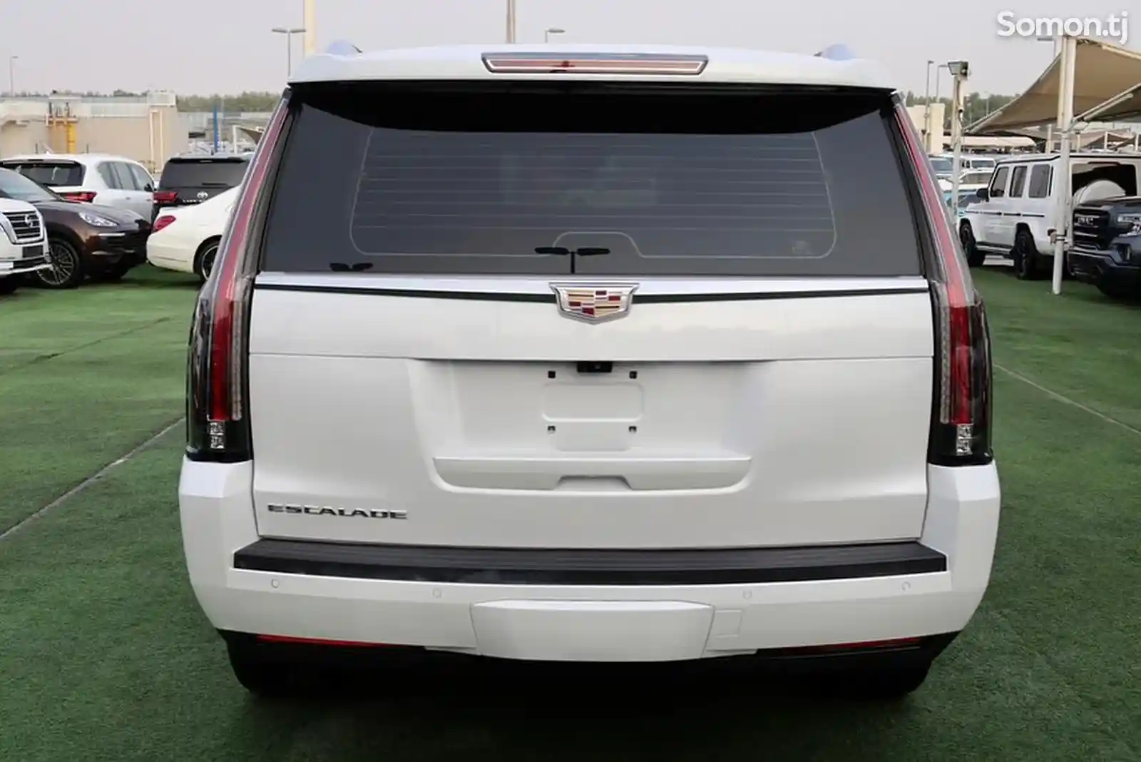 Cadillac Escalade 6.2 AT Platinum, 2018 на заказ-3