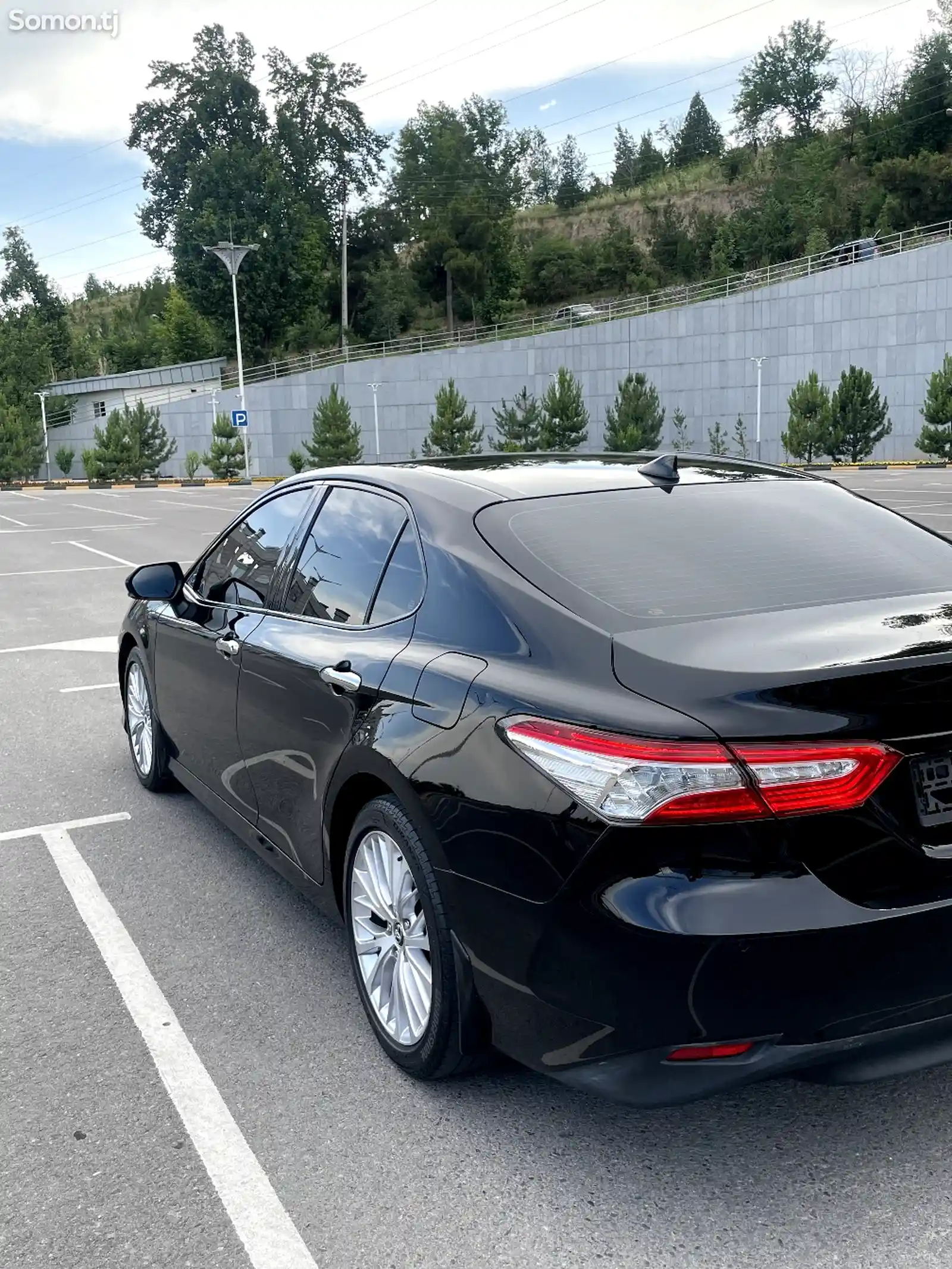 Toyota Camry, 2019-9