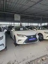 Lexus ES series, 2018-9