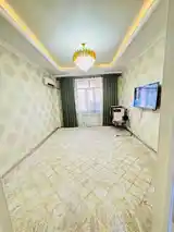 2-комн. квартира, 13 этаж, 80м², Дом печати-2