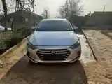 Hyundai Elantra, 2017-4