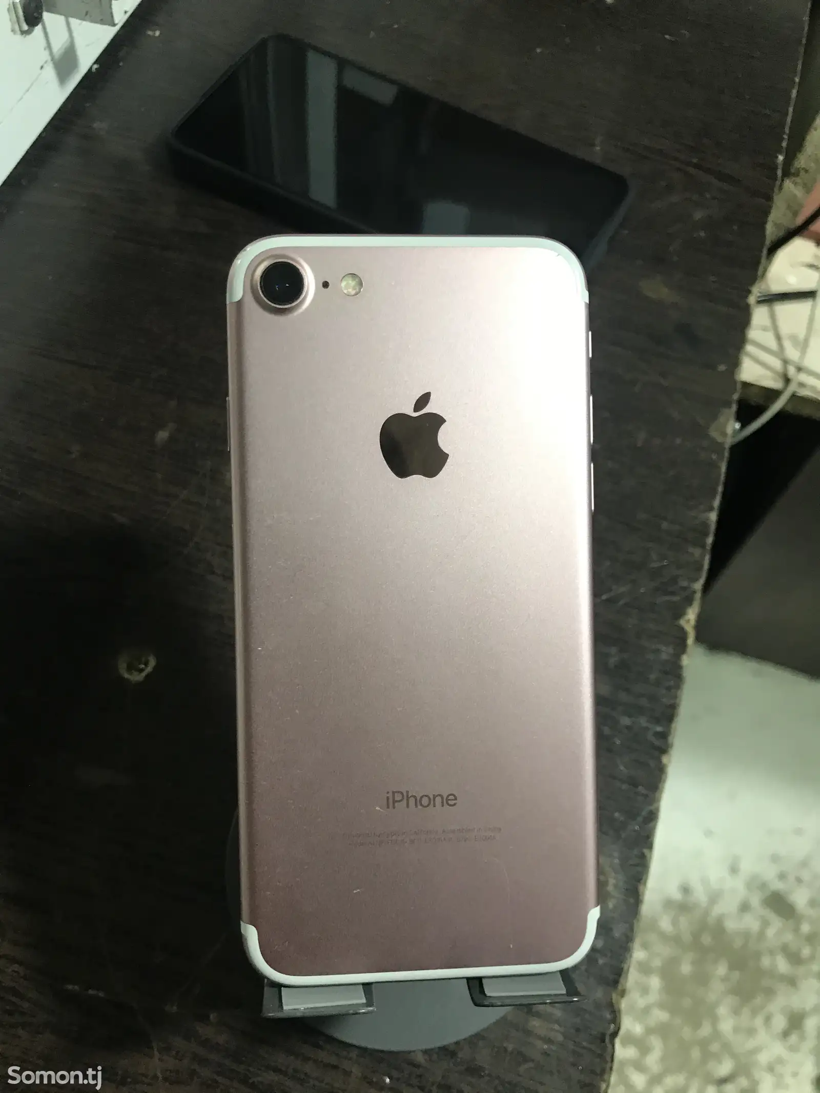 Apple iPhone 7, 32 gb-1