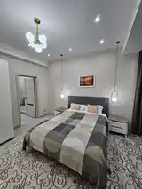 2-комн. квартира, 2 этаж, 60м², Универмаг-2