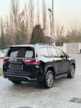 Toyota Land Cruiser, 2022-10