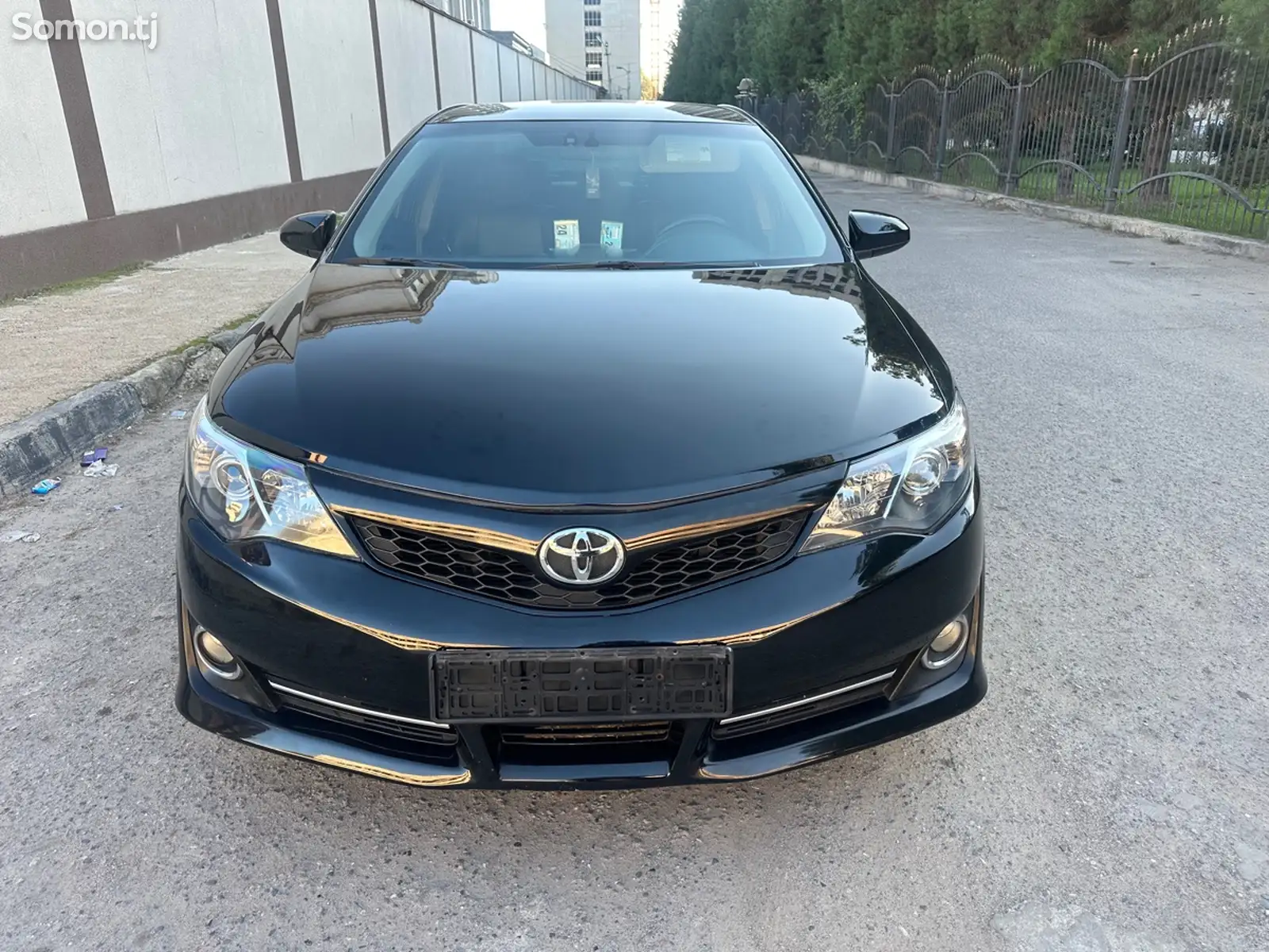 Toyota Camry, 2012-1