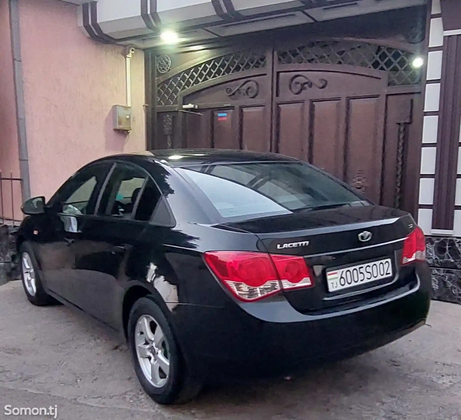 Chevrolet Cruze, 2010-3