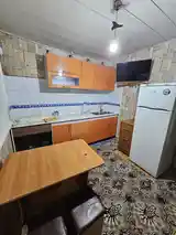 3-комн. квартира, 3 этаж, 60м², 28 мкр-9