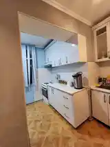 3-комн. квартира, 4 этаж, 84м², 91 Мкр-9