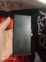 Samsung Galaxy S10 Plus-3