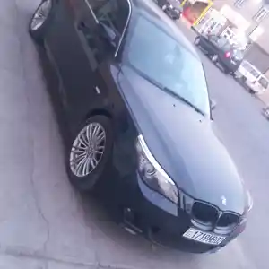 BMW 5 series, 2004