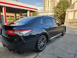 Toyota Camry, 2019-10