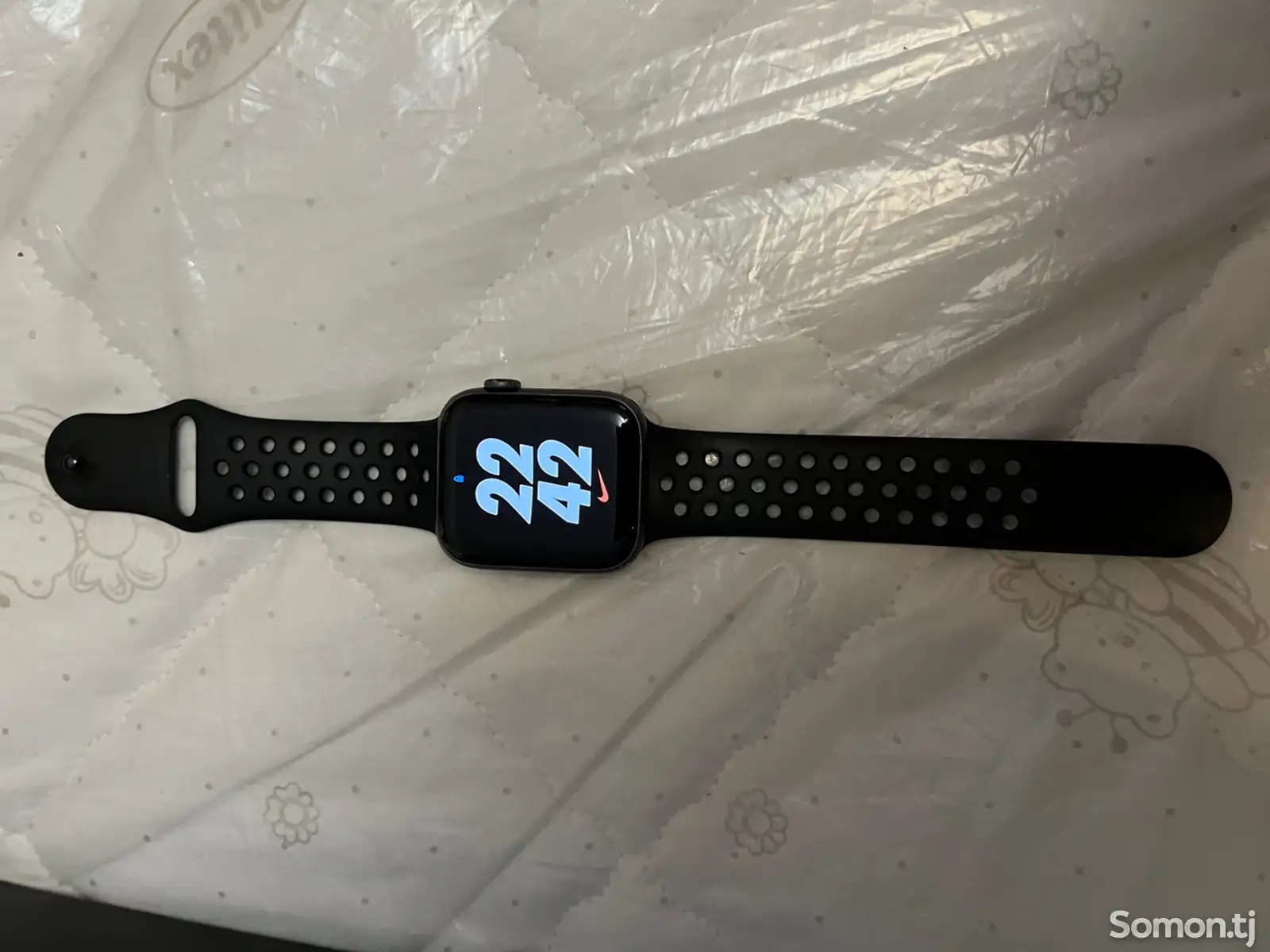 Смарт часы Apple Watch 5 32g-1