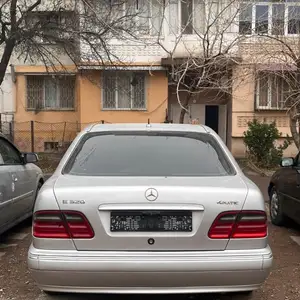 Mercedes-Benz E class, 2002