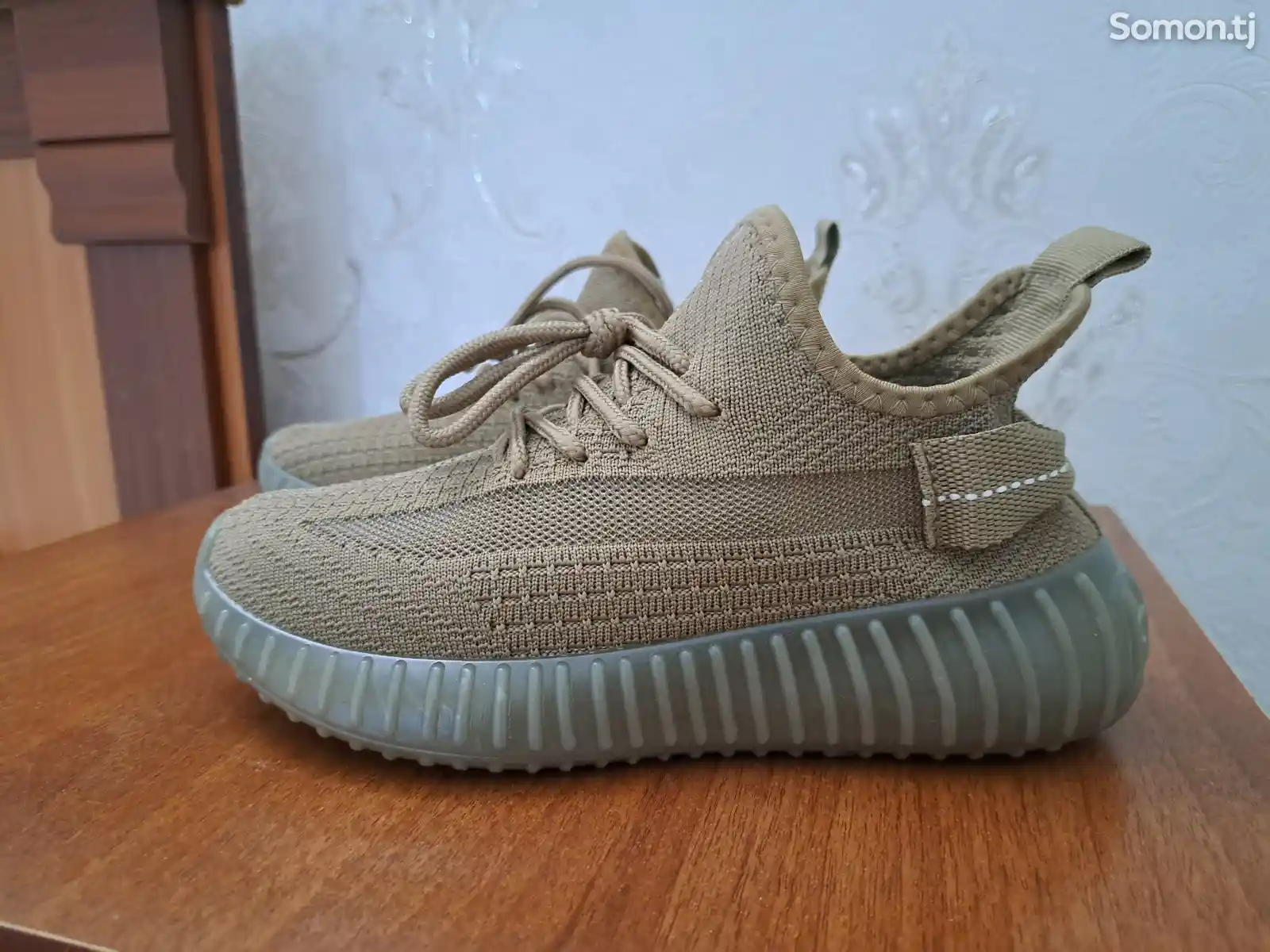 Кроссовки Yeezy-3