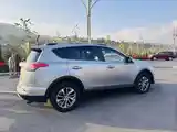 Toyota RAV 4, 2017-3