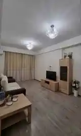 2-комн. квартира, 10 этаж, 75м², Сомони-4