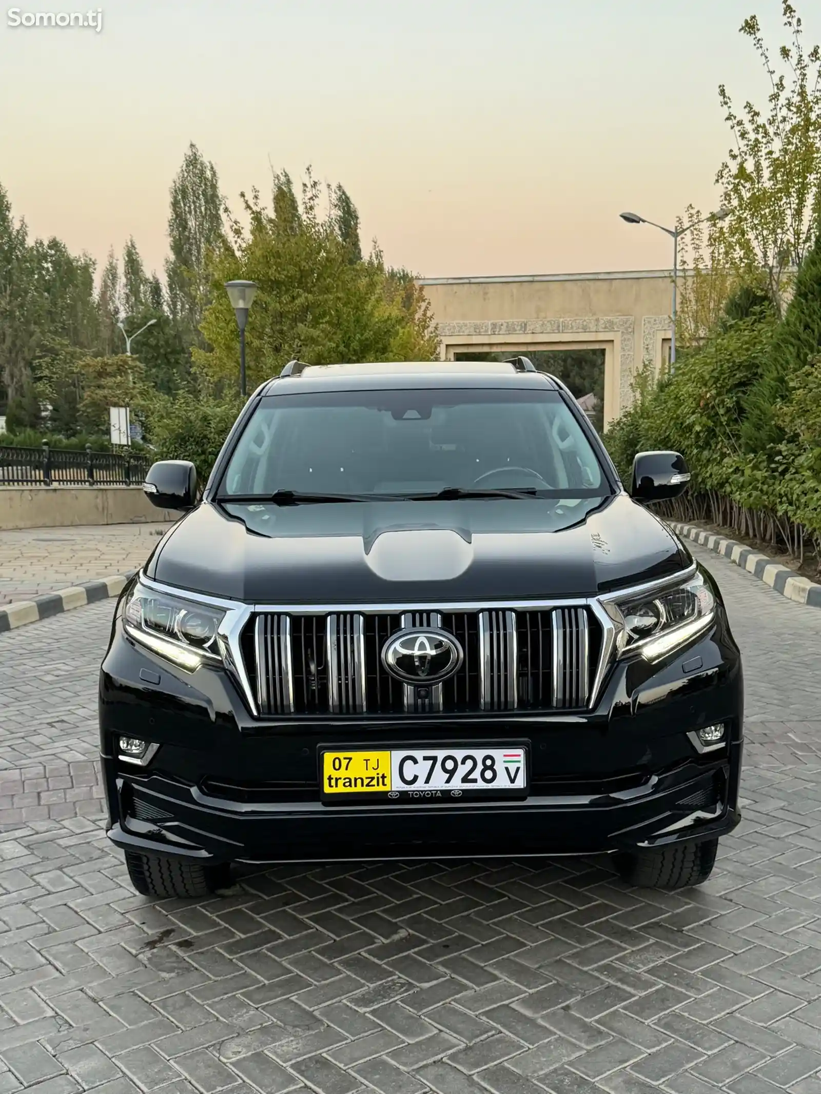 Toyota Land Cruiser Prado, 2022-1