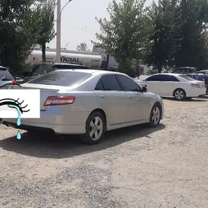 Toyota Camry, 2011