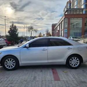 Toyota Camry, 2011