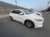 BYD E2, 2022-3