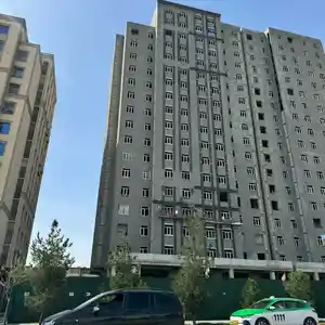 2-комн. квартира, 18 этаж, 67 м², Сохили