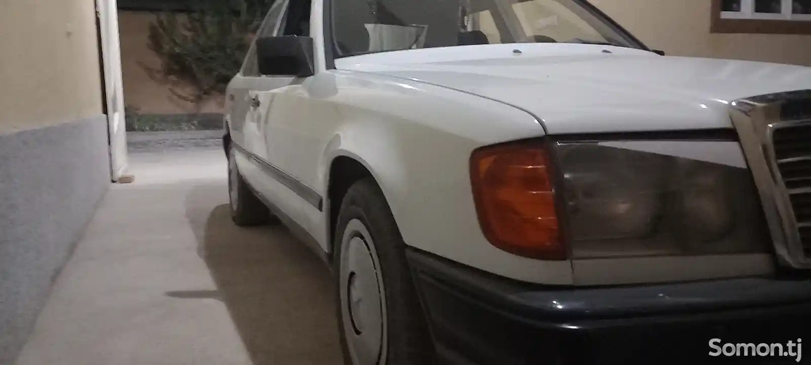 Mercedes-Benz W124, 1989-5