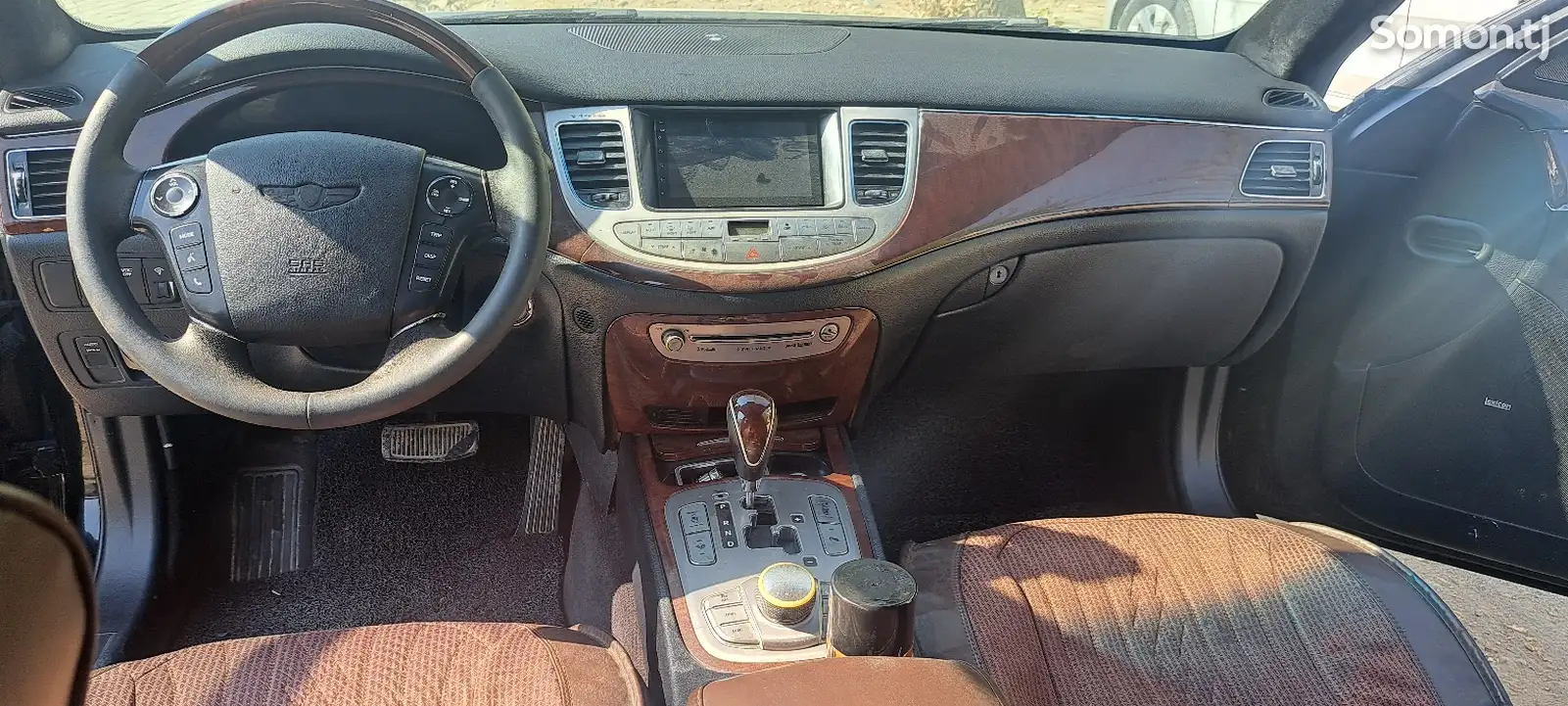 Hyundai Genesis, 2008-9