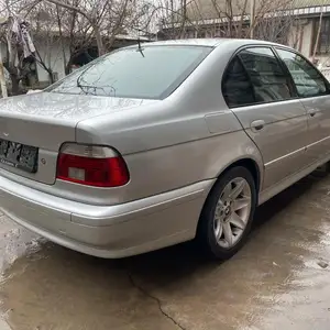 BMW M5, 2002