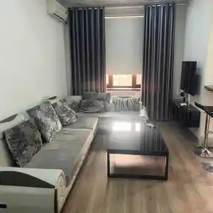 2-комн. квартира, 6 этаж, 87м², Дом печать