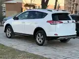 Toyota RAV 4, 2015-5