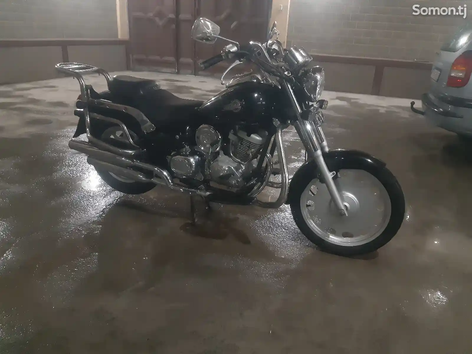 Мотоцикл Daelim-3