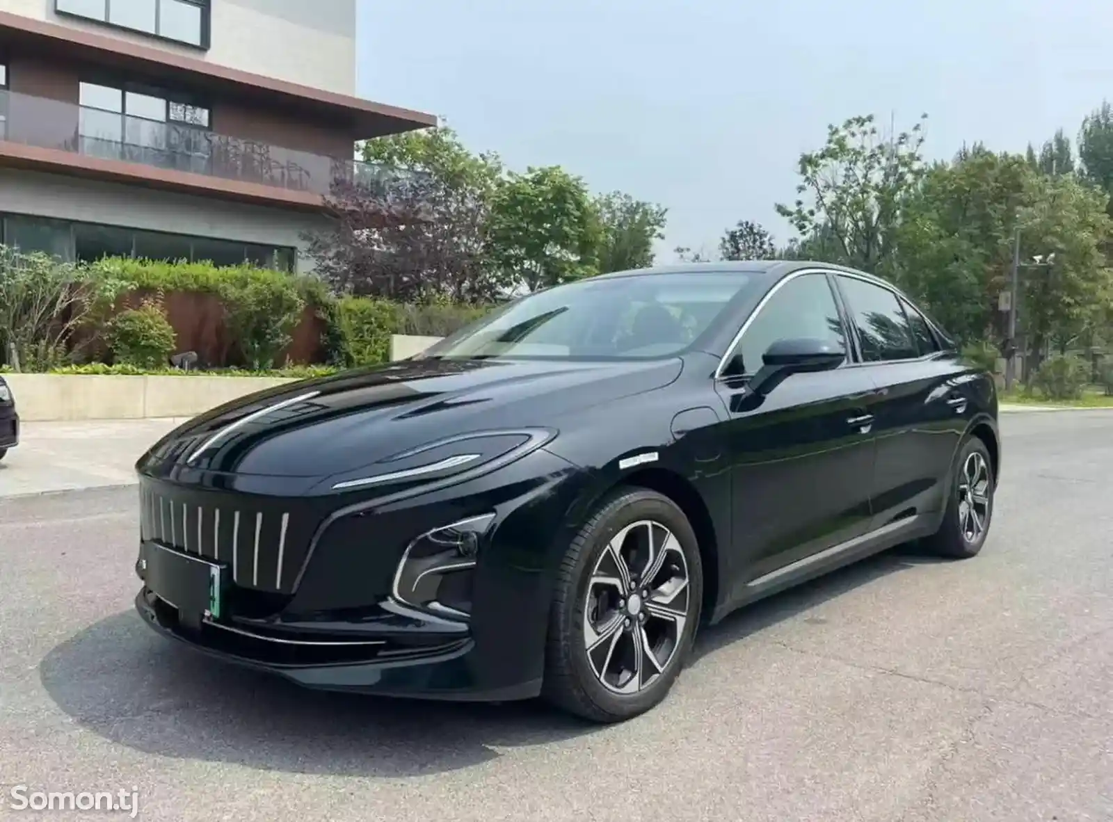 Hongqi E-QM5, 2021-1