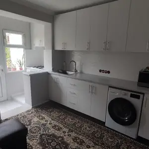 3-комн. квартира, 1 этаж, 70 м², 12 мкр