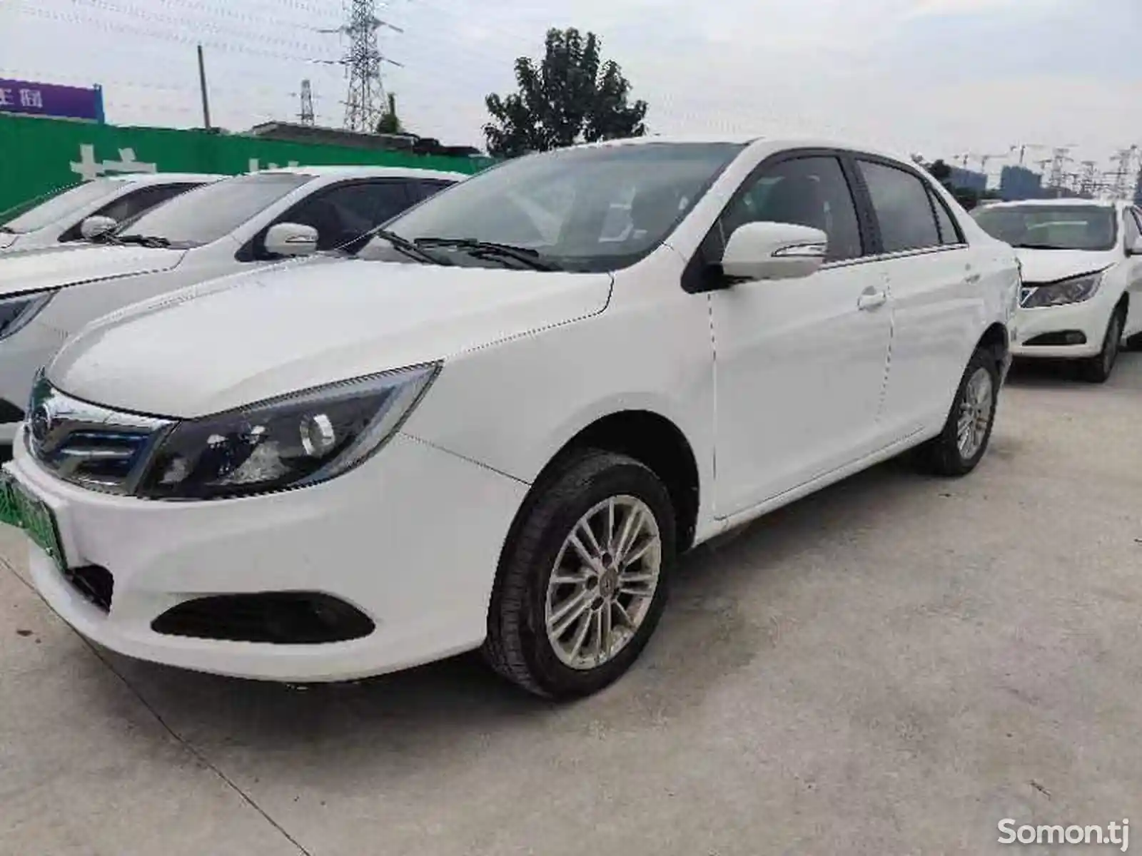 BYD E3, 2019-1