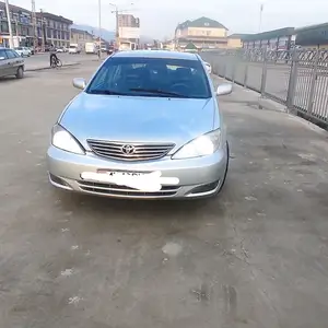 Toyota Camry, 2005