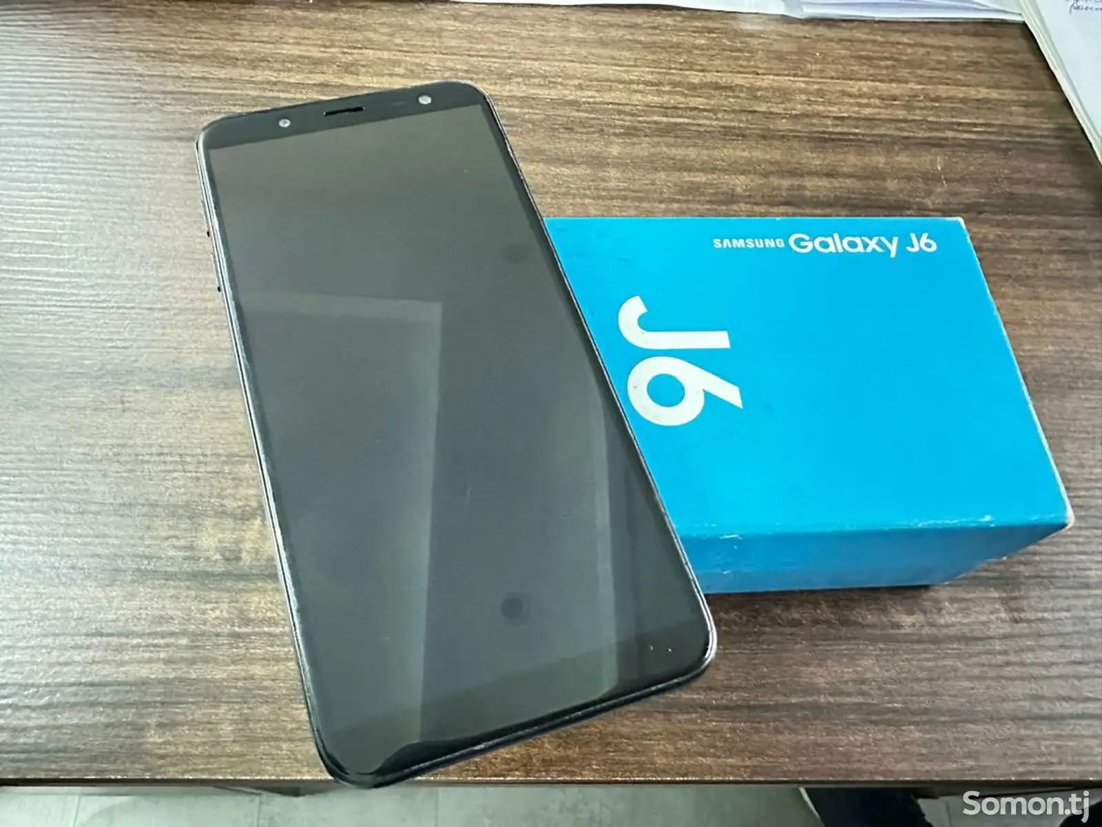 Samsung Galaxy J6-1