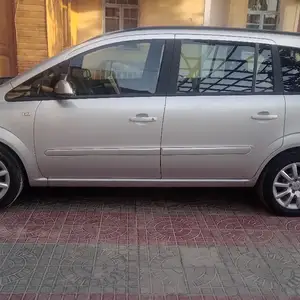 Opel Zafira, 2008