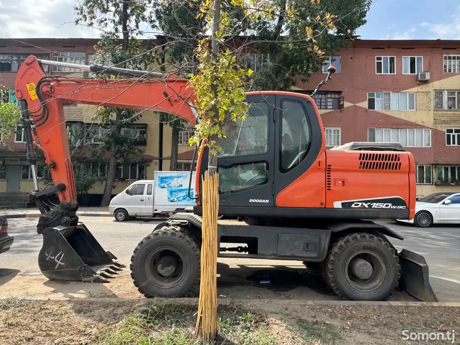 Экскаватор Doosan DX140W-2