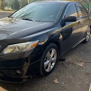 Toyota Camry, 2010