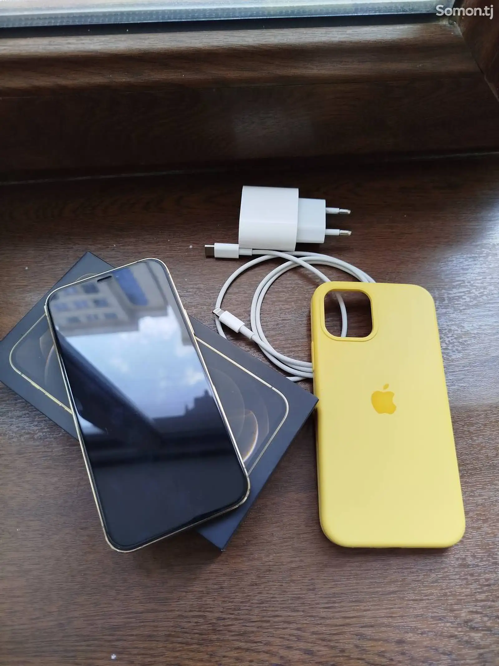 Apple iPhone 12 pro, 256 gb, Gold-1