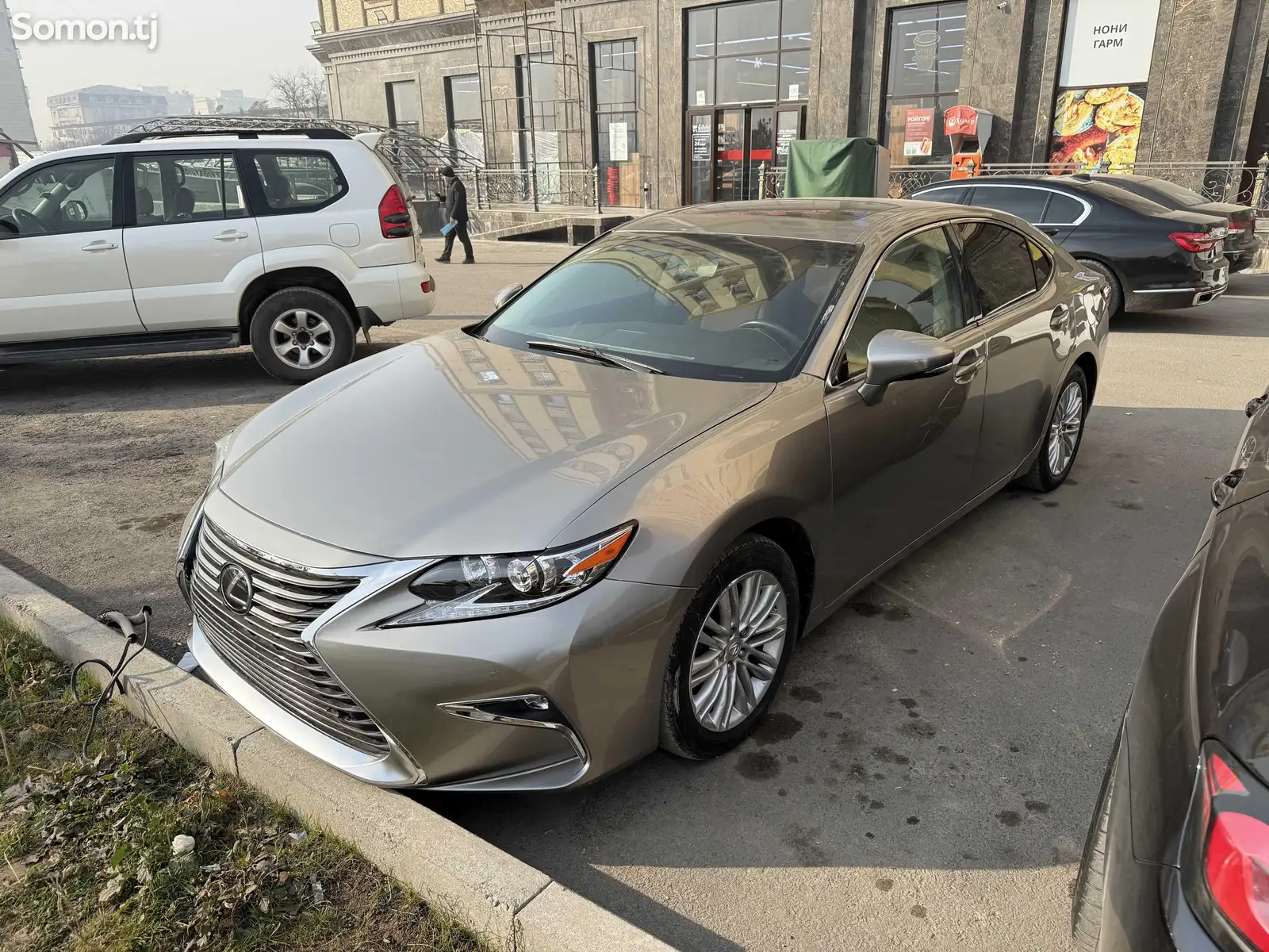 Lexus ES series, 2016-1