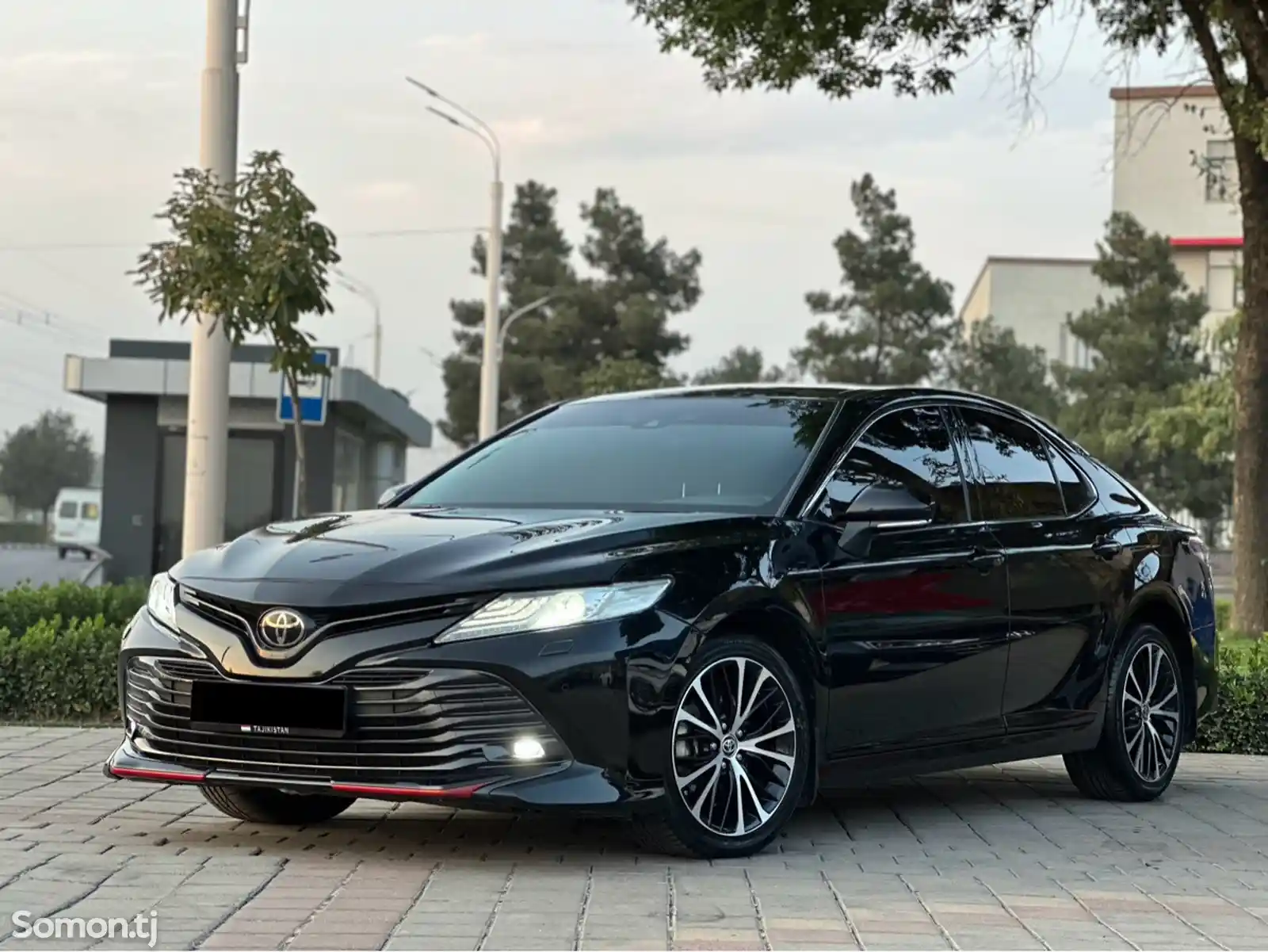 Toyota Camry, 2020-3